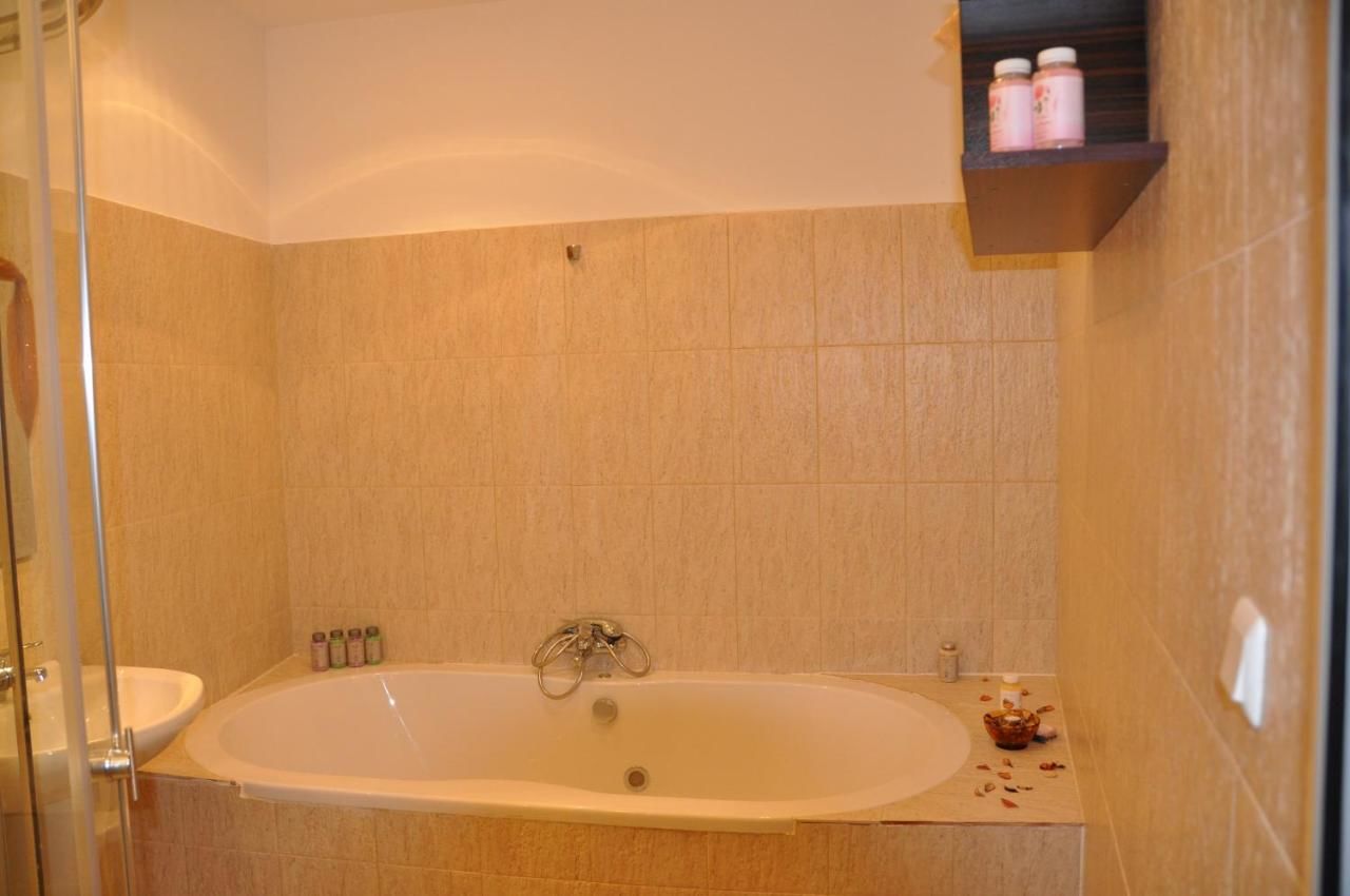 Виллы Villa on the Black Sea Солнечный Берег-20