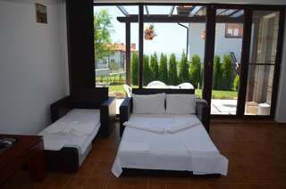 Виллы Villa on the Black Sea Солнечный Берег Апартаменты с 2 спальнями-28