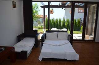 Виллы Villa on the Black Sea Солнечный Берег Апартаменты с 2 спальнями-70